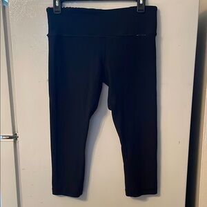 Lululemon Size 8 Crop Leggings Pink Turndown Waistband